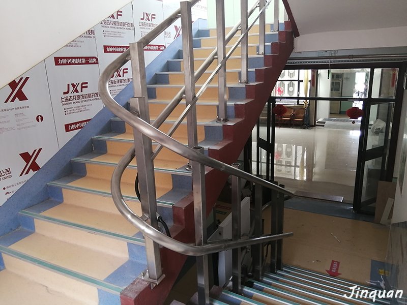 斜掛升降機(jī)